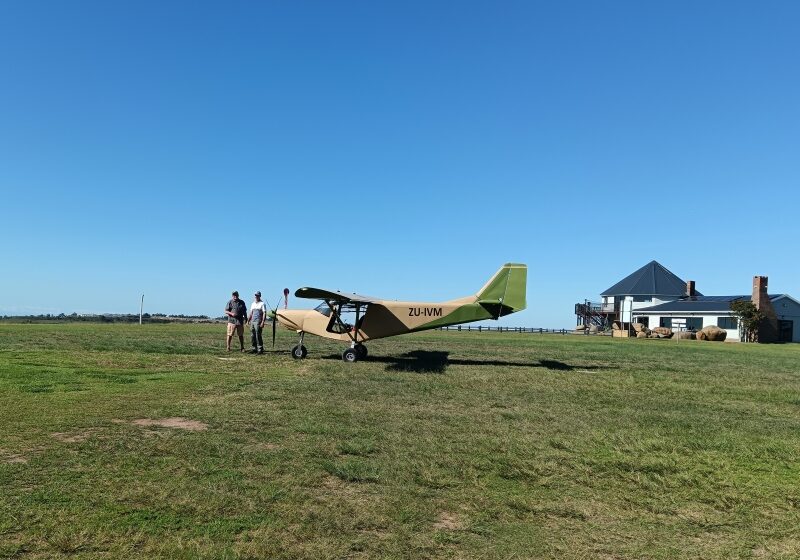 plane 800
